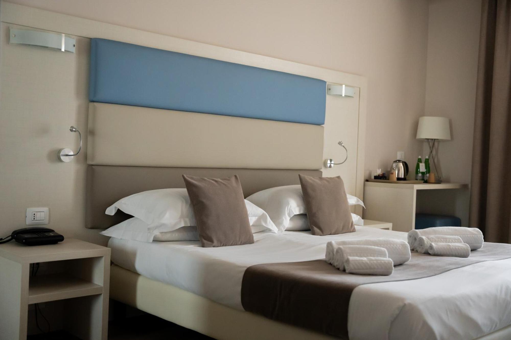 Spa Hotel Splendid Sole Manerba del Garda Eksteriør billede